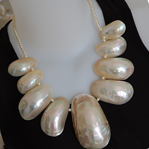 สร้อยคอไข่มุกเทอร์โบพร้อมเครื่องประดับเปลือกหอยที่ดีที่สุดลูกปัดขนาดใหญ่รูปดวงจันทร์สำหรับเป็นของขวัญในโอกาส - Product Image 3