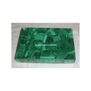 Meilleures ventes Beau plateau en pierre de malachite de pierres précieuses attrayant de haute qualité fait à la main pour les décorations pour la maison et le bureau des hôtels - Product Image 1