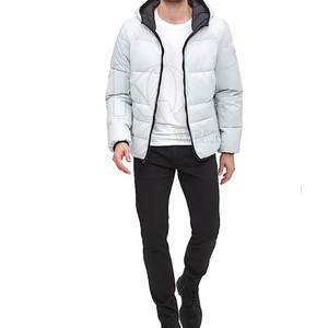 Veste matelassée moderne pour homme, confortable, élégante, vêtement d'extérieur d'hiver, réversible, écologique, décontractée, pour les voyages et les activités de plein air - Product Image 2