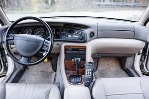 Mazda 929 de 1995 d'occasion en bon état, sans réserve, moteur V6, modèle de fin d'ère, 1 propriétaire jusqu'en 2025 - Product Image 4