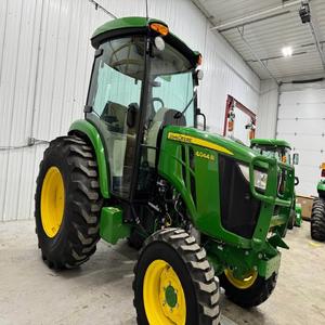 Calidad superior para John for Deere 4044R Tractor Soluciones agrícolas eficientes Núcleo de entrega de exportación rápida Incluye motor de bomba - Product Image 6