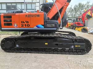 รถขุดไฮดรอลิกตีนตะขาบฮิตาชิ ZX210 มือสองคุณภาพสูง zx210 ลดราคาพิเศษ พร้อมเครื่องยนต์หลัก - Product Image 4
