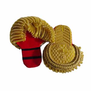 Hombreras de Oro con Flecos Pesados y Bordado - Product Image 4