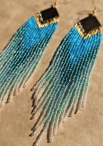 Pendientes de cuentas bohemios turquesa con acentos dorados Pendientes de flecos con cuentas bohemias nativas, pendientes de cuentas de plumas de pluma - Product Image 3