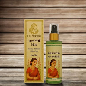พรีเมี่ยม อินดรมริติกา เฟซ แอนด์ บอดี้ มิสท์ สเปรย์บำรุงผิวหน้าและผิวกาย ให้ความชุ่มชื้น สดชื่น ผิวเนียนนุ่ม ชุ่มฉ่ำดุจน้ำค้าง และเปล่งประกายอย่างเป็นธรรมชาติ - Product Image 3