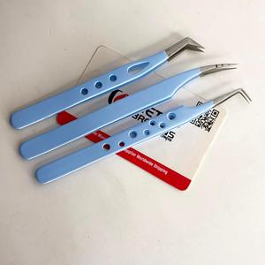 Pince à épiler professionnelle en acier inoxydable pour extensions de cils, design creux multi-trous, bleu clair, pour volume, anti-magnétique, anti-statique, 10 mm - Product Image 3