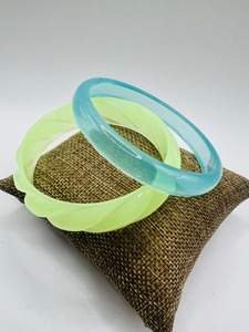 Vente en gros prix d'usine bracelet écologique empilable en plastique acrylique 35 couleurs bijoux de mariage en marbre fin pour femmes - Product Image 3