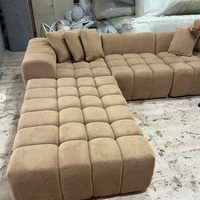 Ensemble de canapés modulaires en tissu personnalisables et modernes avec canapé-lit double rafraîchissant, pieds en bois et rembourrage en mousse pour salon et atelier