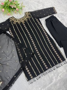 Ensemble de Kurti noir de concepteur de festival spécial pour les vêtements indiens et pakistanais nouvelle arrivée - Product Image 4