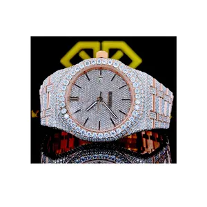 Proveedor indio Iced Out VVS Clarity Moissanite Reloj analógico con tachuelas de diamantes disponible a un precio asequible