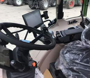 Nouveau tracteur agricole Fendt 211 Vario 180 CV 4 roues motrices avec boîte de vitesses et pompe - Product Image 4