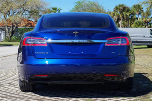 Modèle S 75 1 de 2017 en excellent état, prix de gros, faible kilométrage, aucun problème mécanique, prêt à rouler - Product Image 5