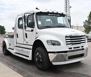 Ordenado 2026 F r e i g H T L i n e r M2 + 106 Sport-chasis LH5 Luxury Crew Cab H a u l e r - Product Image 2