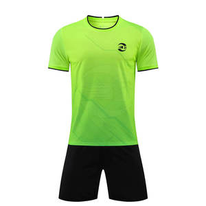 Vêtements de Football pour Hommes Dernière Conception Uniforme à Séchage Rapide Tenue de Football Respirante et Confortable - Product Image 1