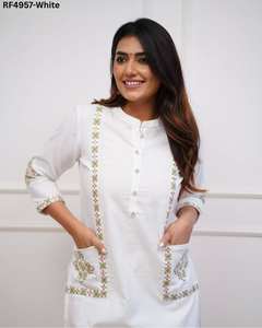 Ensemble Kurti en coton élégant et confortable avec coutures décoratives motifs floraux délicats et touches utilitaires modernes idéales - Product Image 5