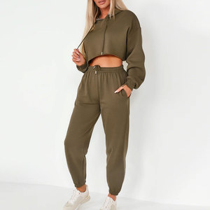 Conjunto de Sudaderas Cortas para Mujer de la Mejor Calidad, Hechas de Algodón, Ligeras y de Talla Grande - Product Image 2