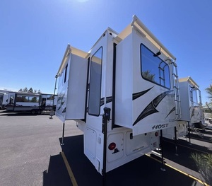 Venta en Subasta de Autocaravanas H-o-s-t C-a-m-p-e-r-s 2027 en Stock - Product Image 4