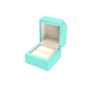 라이트 블루 매트 페인트 우아한 디자인 골동품 나무 보석 상자 목걸이 여자의 나무 보석 상자