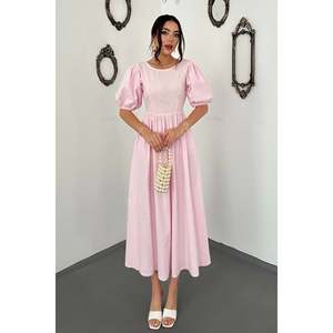 Robe rose avec détail de nœud au dos - Rose - Product Image 2