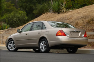 USADO MÁS DE TODO ENTIRO: VOLANTE A LA IZQUIERDA |   CONDUCCIÓN DERECHA |   TOYOTA AVALON XLS 2002 - Product Image 2