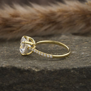 Anillo de compromiso de diamante en forma de corazón cultivado en laboratorio, certificado IGI de platino 950, lujoso anillo de regalo de Halo oculto y pavé para mujer - Product Image 3