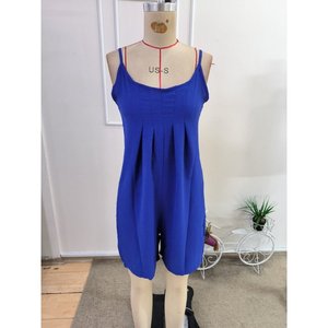 Mono corto plisado con tirantes y cuello redondo para mujer, 35210 - Azul Saks - Product Image 4
