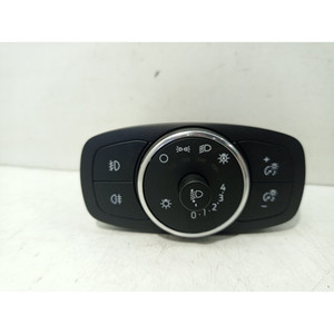 INTERRUPTOR DE CONTROL DE LUZ FORD Puma Serie 2430314 B7JA/B (19>) - Product Image 1
