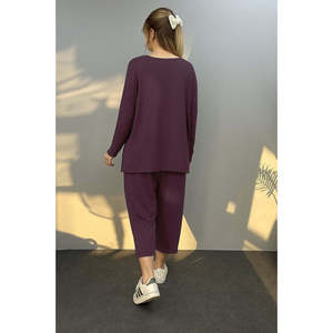 Ensemble deux pièces en viscose à manches longues pour femme avec détails brodés, 26340 - Bordeaux - Product Image 2