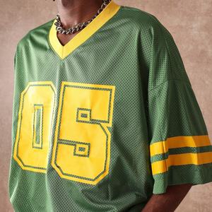 เสื้อเจอร์ซีย์อเมริกันฟุตบอลสไตล์เรโทรสตรีทแวร์สุดเทรนดี้ แบบครอป  ผ้าตาข่ายพิมพ์ลายแบบซับลิเมชั่น  ผ้าโพลีเอสเตอร์ 100% ระบายอากาศได้ดี - Product Image 2