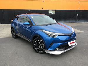 2018สำหรับโตโยต้า C-HR 1.8ไฮบริด G 5ประตู SUV พร้อมเบาะหนังหุ้มพวงมาลัยขวาและกล้องหลัง