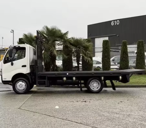 Superbe!! Prêt à l'emploi, Isuzu NPR 2015 d'occasion, plateau plat de 12 pieds, 3 places, diesel, conduite à gauche/droite, faible kilométrage - Product Image 1