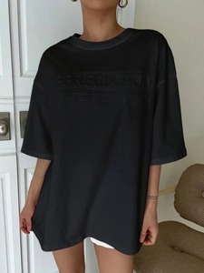 เสื้อยืดพิมพ์ลายนูนทำจากผ้าฝ้าย100% สำหรับผู้หญิงปรับแต่งได้เลือกได้เองมีไหล่ปล่อยทรงหลวม - Product Image 5
