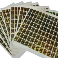 Vente en gros de papier adhésif holographique de couleur dorée, autocollant holographique, étiquettes d'impression personnalisées de qualité supérieure, étiquettes d'emballage, étiquettes