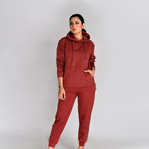 ชุดวอร์มผ้าฝ้ายโพลีเอสเตอร์ระบายอากาศแห้งเร็วสำหรับผู้หญิงพิมพ์ลายสีพื้นกางเกงและเสื้อทรงสั้นสำหรับฤดูหนาว - Product Image 1