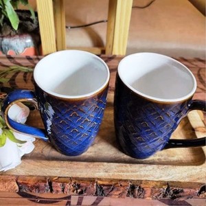 Ensemble de tasses en céramique bleue de 2 ensembles de service à salade en bois et en résine les plus vendus et articles faits à la main - Product Image 2