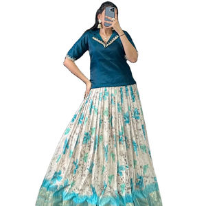 Dola Chex, Estampado Floral Elegante, Hermoso Diseño de Cuello, 3.80 Metros, Lahenga Choli Moderno con Colores Disponibles - Product Image 1