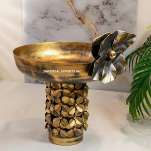 Bol à chocolat en métal finition antique dorée, dernière collection, bol à bonbons design, vente chaude, bol à chocolat décoratif - Product Image 1