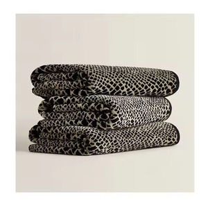Meilleures ventes de serviettes de bain à main de qualité supérieure 50cm x 100cm de marque privée prix de gros bon marché services OEM - Product Image 2