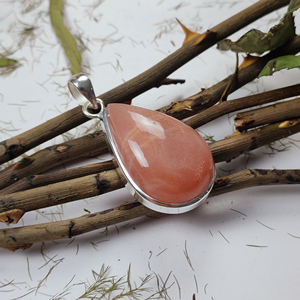 Pendentif en pierre de soleil taille poire bohème, argent sterling 925, fait main, minimaliste, bijoux en collier, vente en gros - Product Image 3