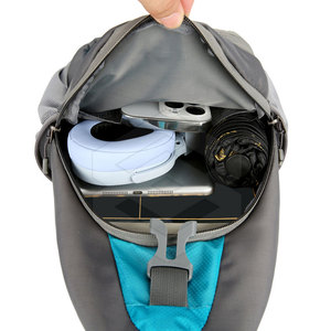 Bolso Bandolera de Moda de Nailon con Forma Elegante, Correa de Hombro Larga Ajustable, Ligero para Viajes y Uso al Aire Libre - Product Image 5