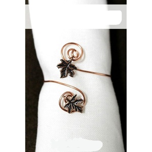 Anillo de servilletas creativo con cable, decoración para bodas, banquetes, oferta al por mayor - Product Image 1