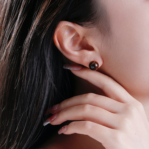 Boucles d'oreilles rondes en œil de tigre naturel Jeulia Burst of Courage - Product Image 6