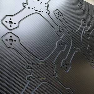 Feuille de plaque de pièces en fibre de carbone 100% fabriquée en Inde Pièces en fibre inoxydable usinées CNC personnalisées disponibles pour une coupe personnalisée - Product Image 6