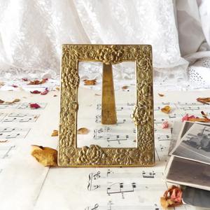 Cadre photo design de luxe support photo décoratif artistique moderne affichage de table pour décor à la maison cadeau de bureau et souvenirs - Product Image 1