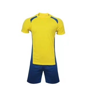 Ensemble d'uniformes d'entraînement de football pour hommes adultes, de haute qualité, à séchage rapide, respirant, 100% polyester, couleur et logo personnalisés, transfert thermique - Product Image 3