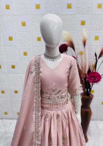 Pure Heavy Natural Crep Silk Avec Broderie Séquence Travail Enfants Lehenga Choli Fabricant De Surat Au Taux Le Plus Bas - Product Image 5