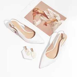 Chaussures de bureau basses en cuir PU de qualité supérieure avec talon bloc rembourré de 5cm - Product Image 1