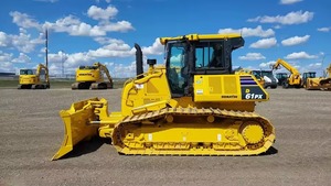 Bulldozer D61PX-24 con Motor y Capacidad de Empuje de 5.4m, Equipo de Construcción en Venta - Product Image 3