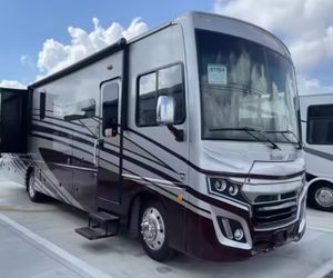 Fleetwood Bounder Class Motorhomes-Spacious Interiors Euro 5 Emission 4-6 Passengers Rates for Inexpensive Open Road Experience! - Product Image 6