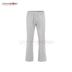 Pantalones de chándal Acampanados para hombre de inspiración vintage con dobladillo ancho y pantalón de hombre con diseño de ajuste relajado - Product Image 1